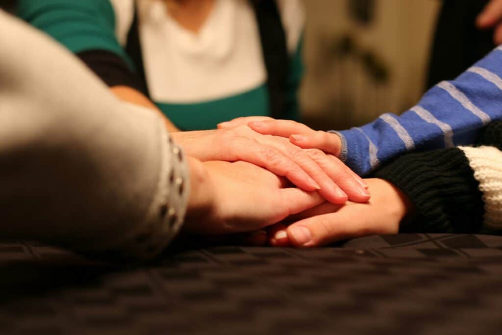 Open vs. Closed Peer Support Groups